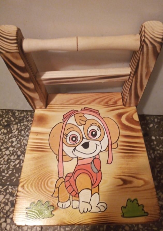 Krzesełko drewniane skay