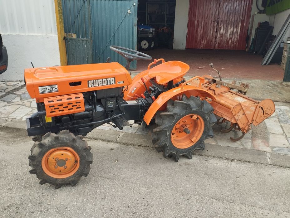 Kubota B5000 /// Frese /// 4x4 /// Transporte