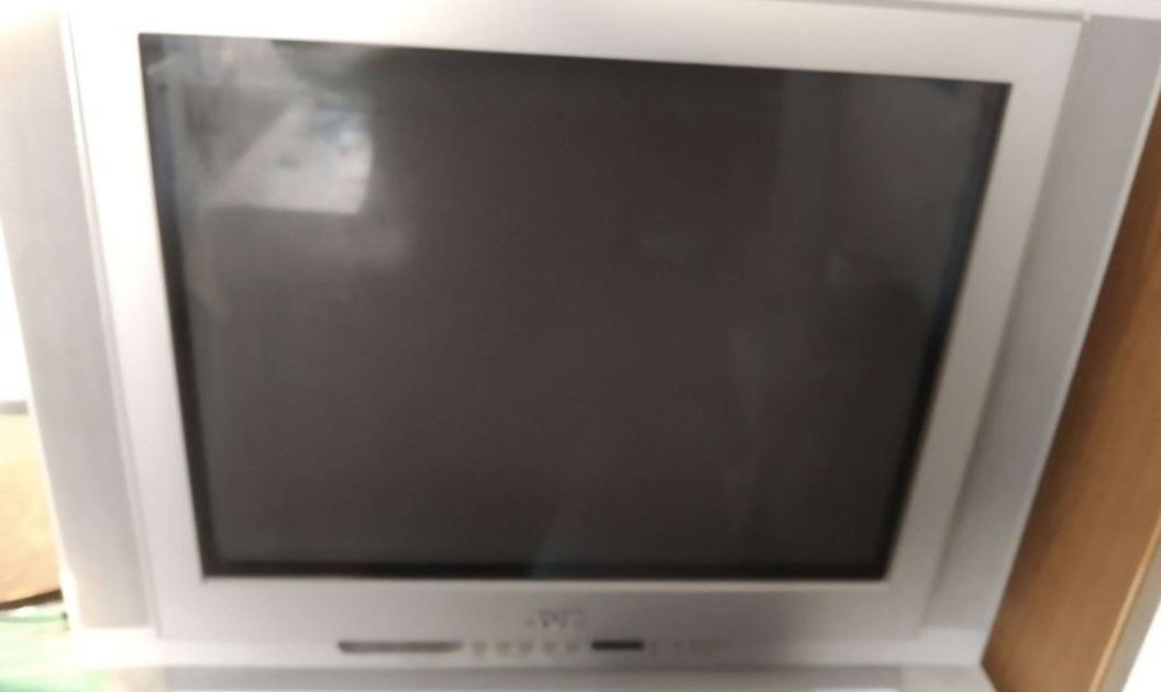 Продам телевізор JVC AV-2104EE