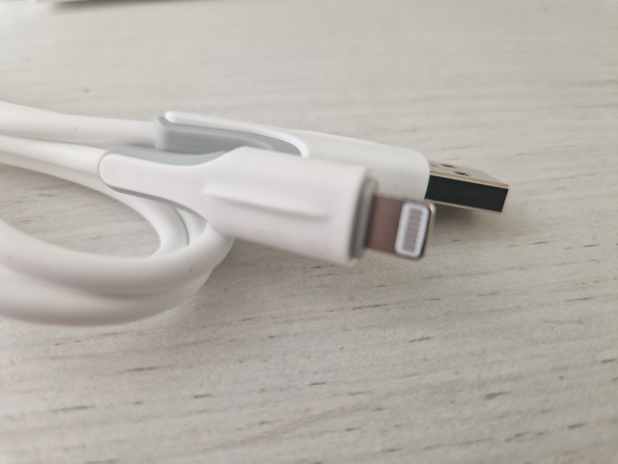 Borofone Kabel BX19 Benefit - USB na Lightning - 2,4A 1 metr biały