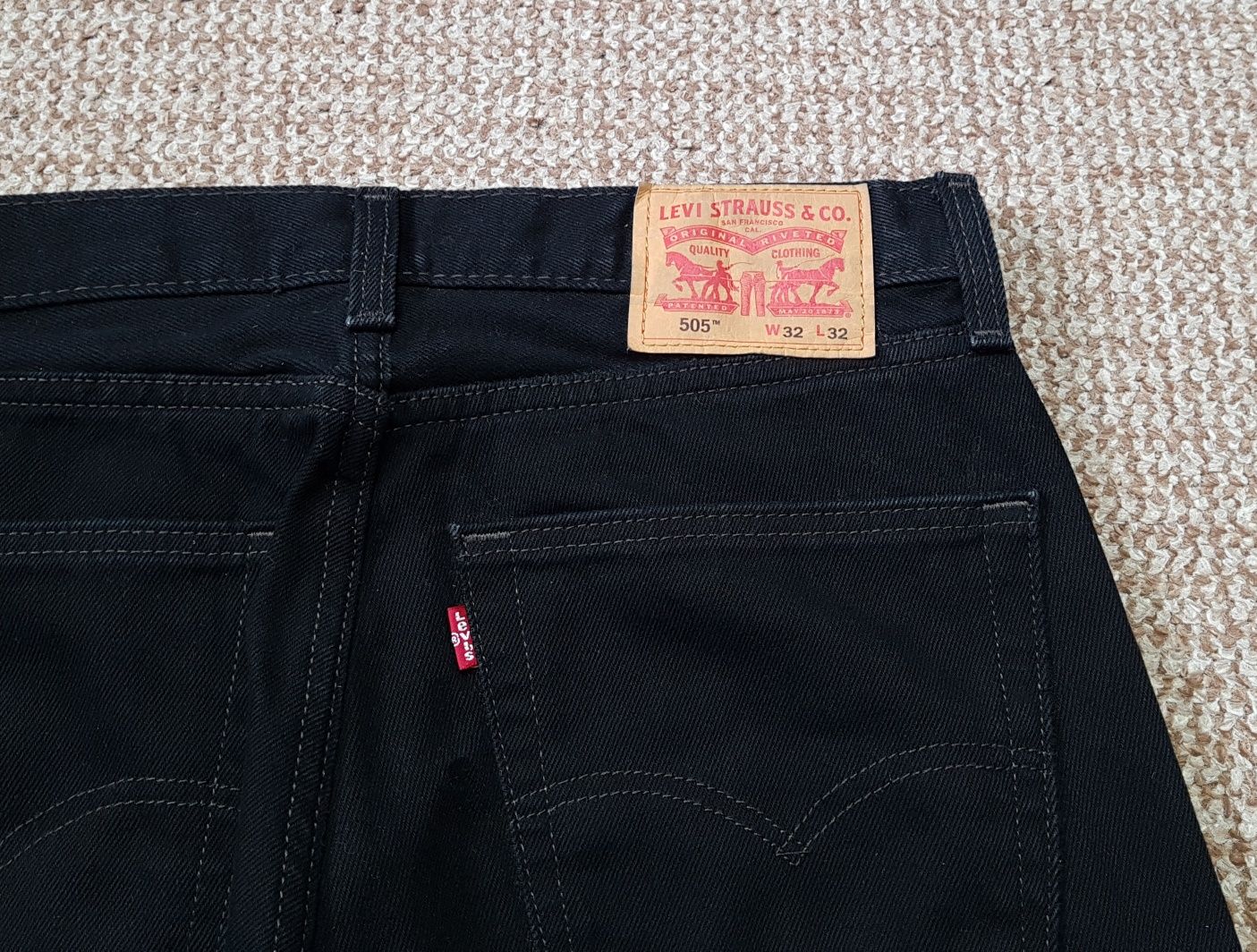 Levi's 505 waterless джинси regular fit оригінал W32 L32 чорні