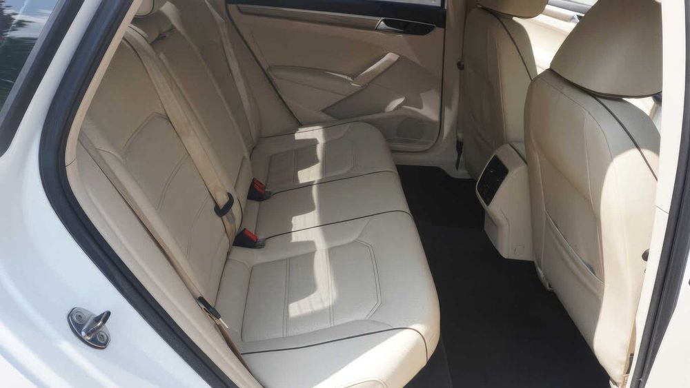 Volkswagen Passat SE      2016