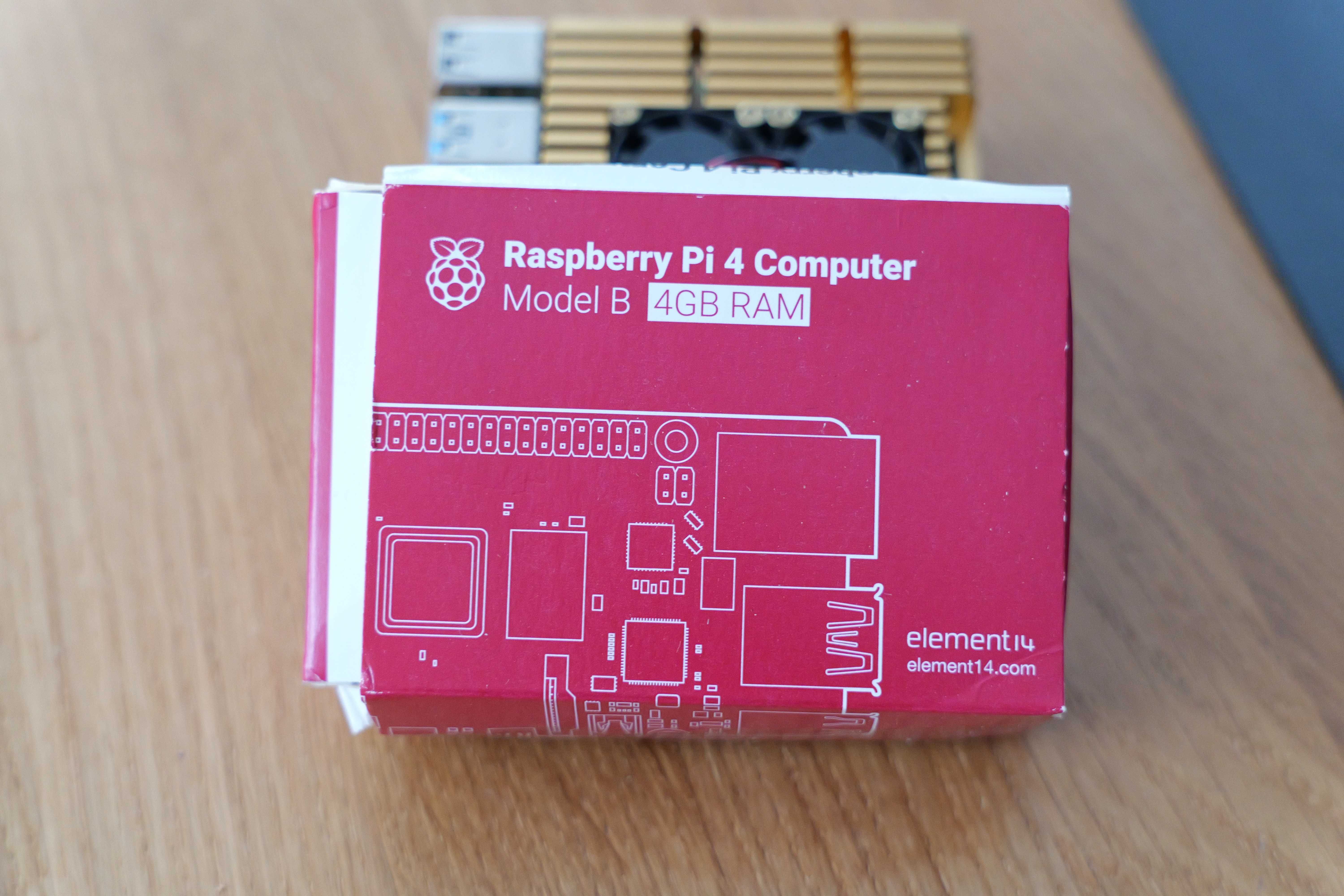 raspberry pi 4B 4GB + obudowa chłodząca