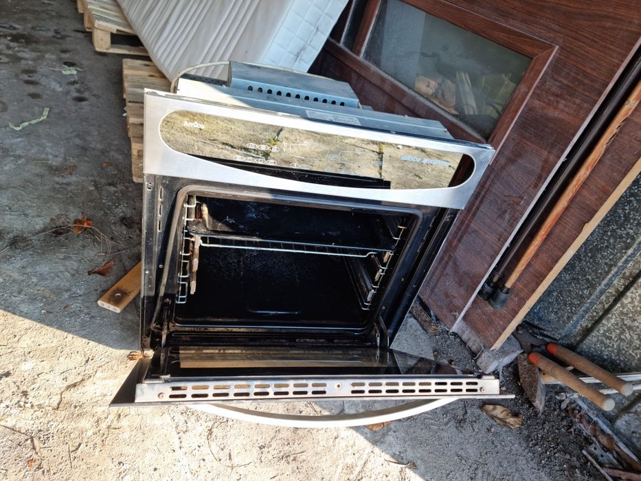 Piekarnik Amica Model EB 2000