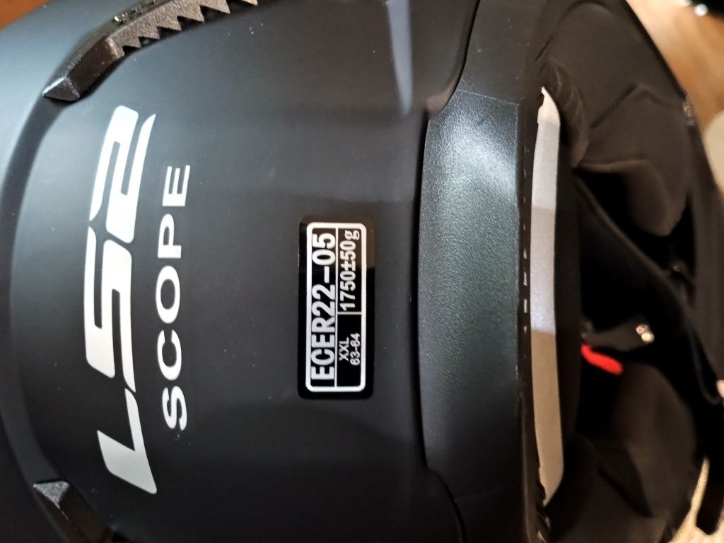 Kask motocyklowy LS2