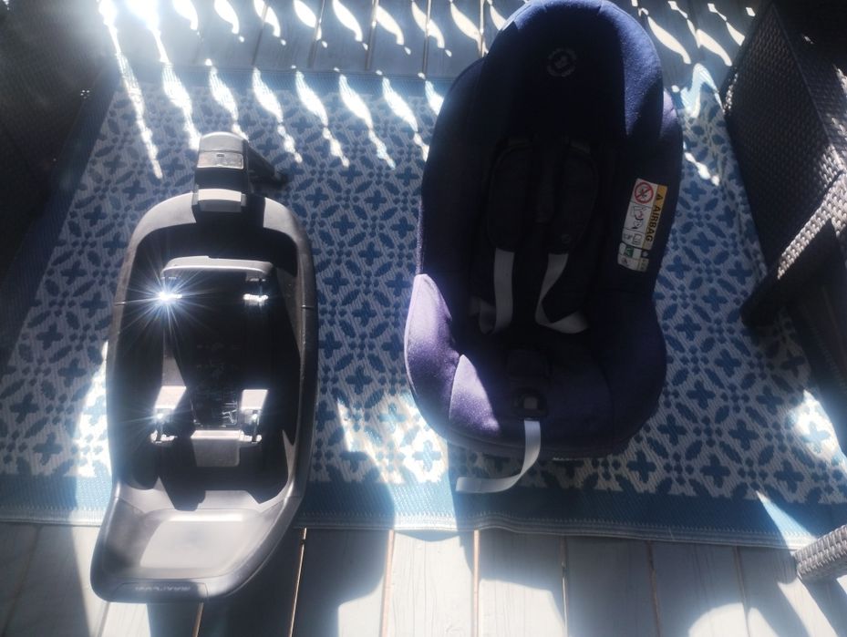 Fotelik Maxi Cosi  Pearl Smart plus baza ISOFIX familyfix one i-size