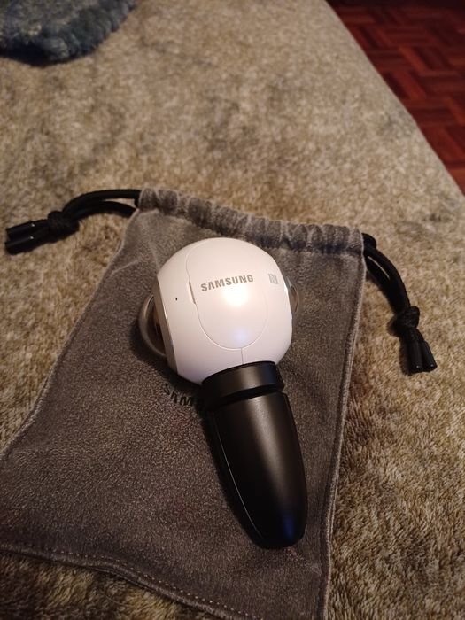 Camera de Filmar Samsung Gear360