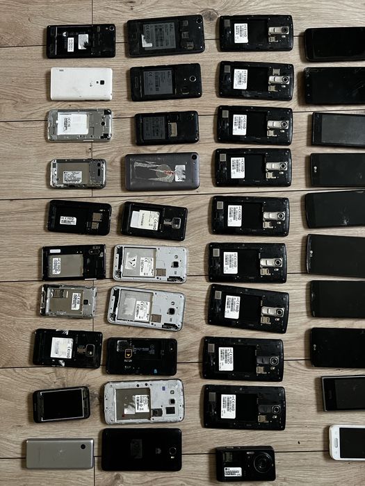 Zestaw 60 sztuk telefonów LG, Samsung, Vivo