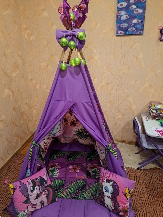 Палатка Виг вам Литтел пони