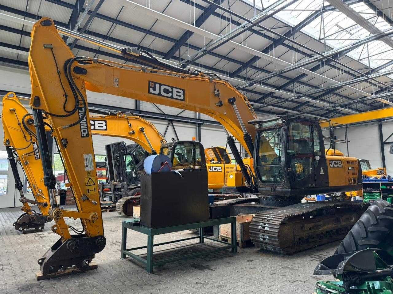 Гусеничний екскаватор JCB JS220 LC T4F 2017 р