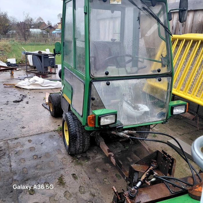 Traktor komunalny ciagniczek zamiatarka john deere