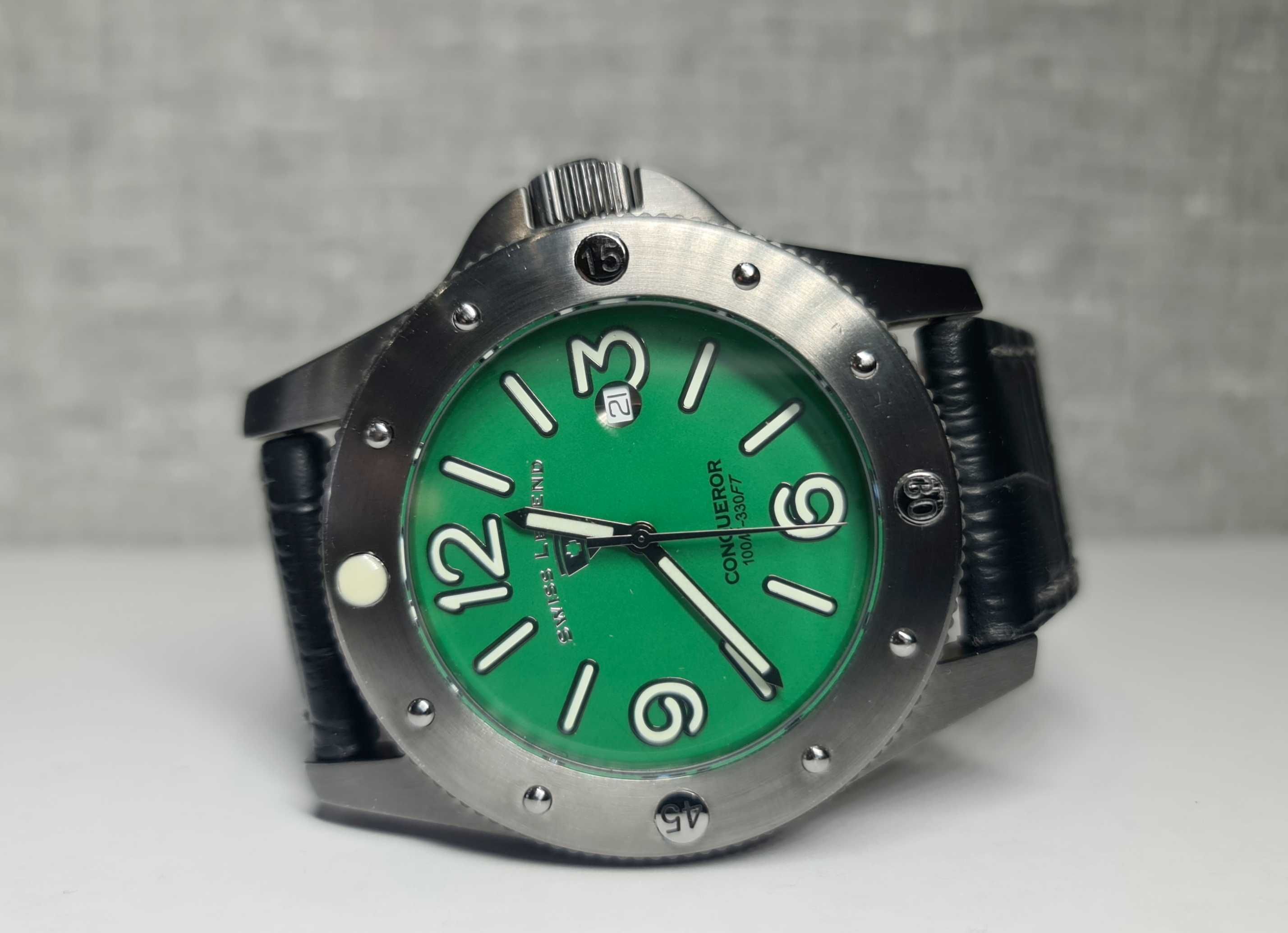 Чоловічий годинник Swiss Legend Conqueror Green Sapphitek 48mm 100m