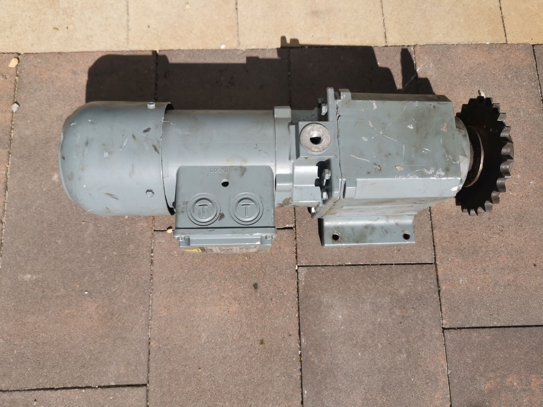 Motoreduktor  BAUER Danfoss

Danfoss Bauer