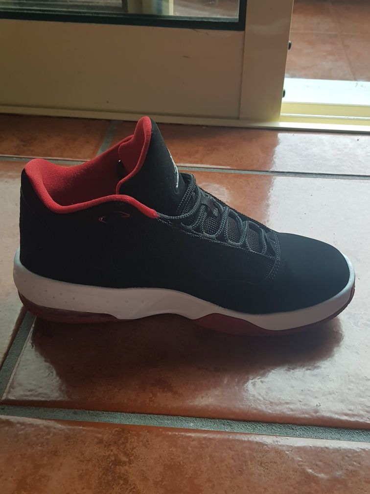 Jordan Max Aura 2