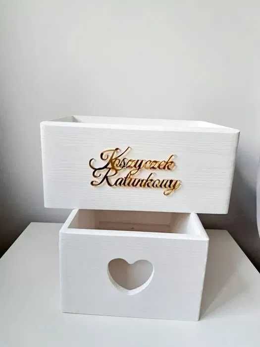 białe koszyczki ratunkowe skrzynki ratunkowe lustrzane złote napisy