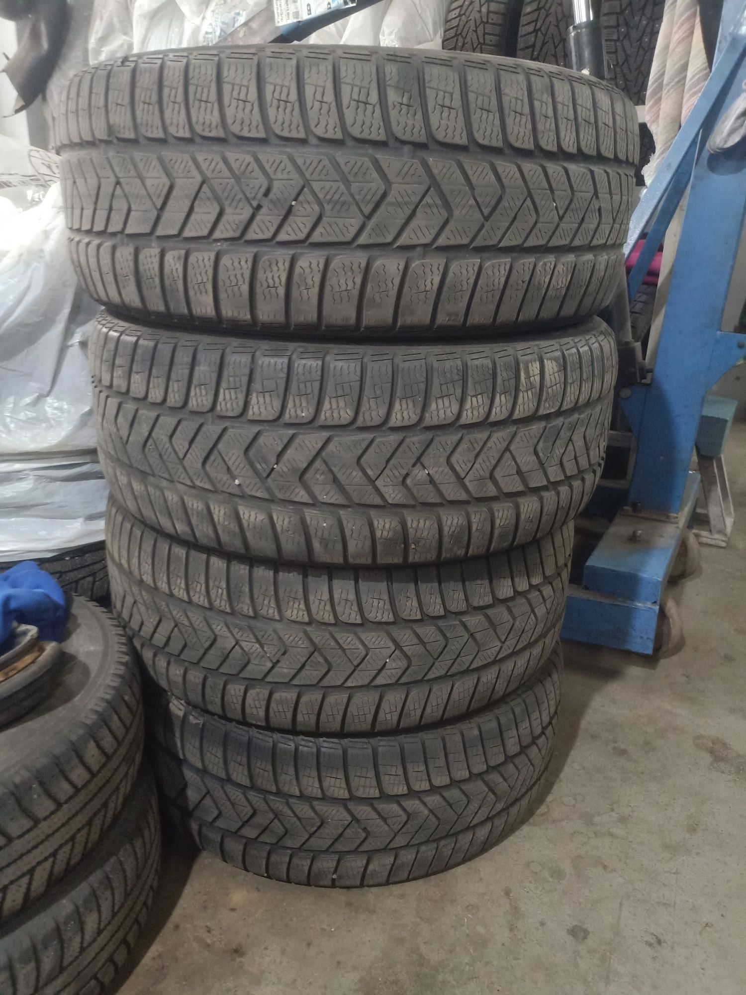 245/45R19 б/у 1000 pirelli sottozero