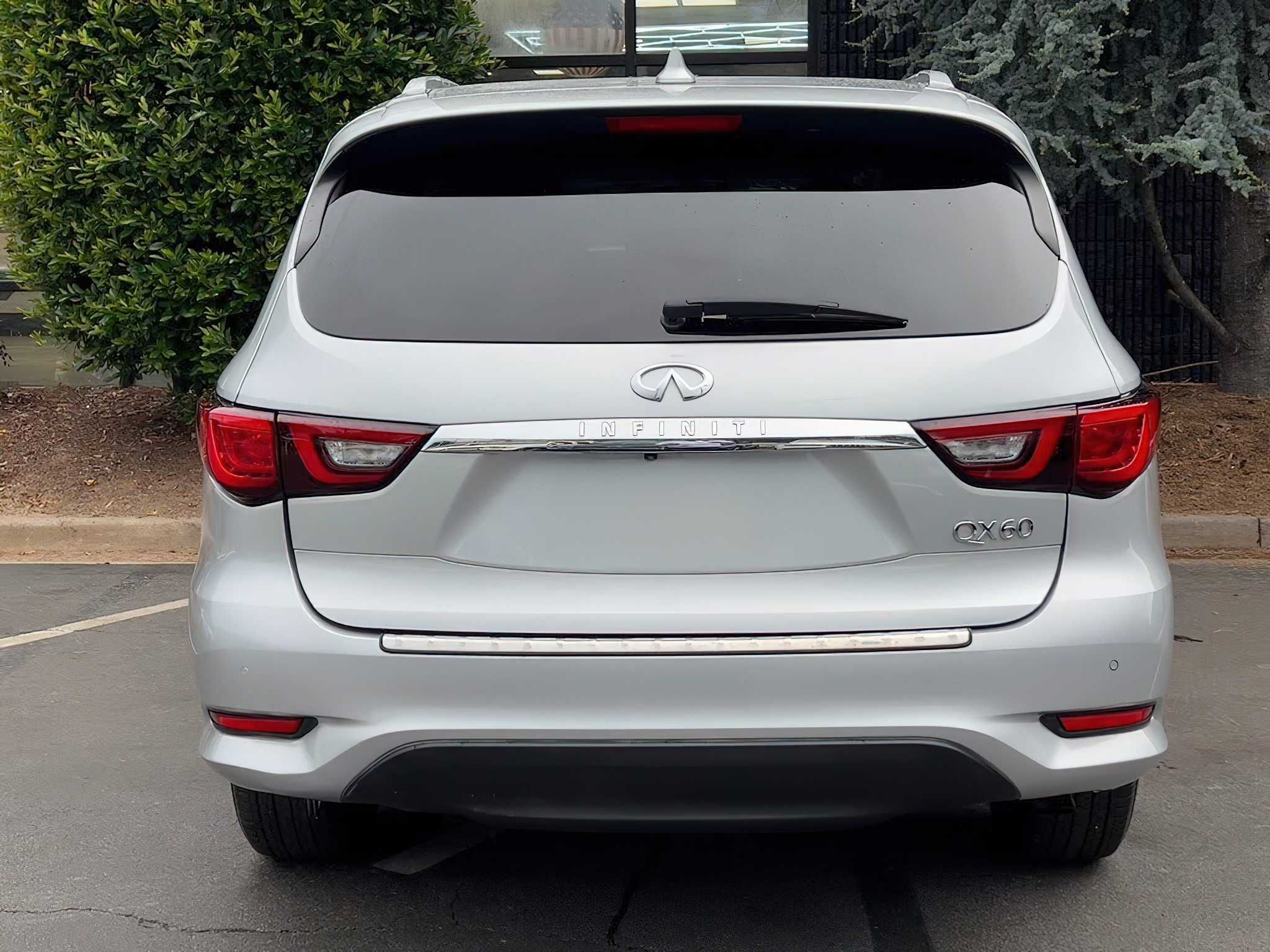Infiniti QX60 Luxe 2020