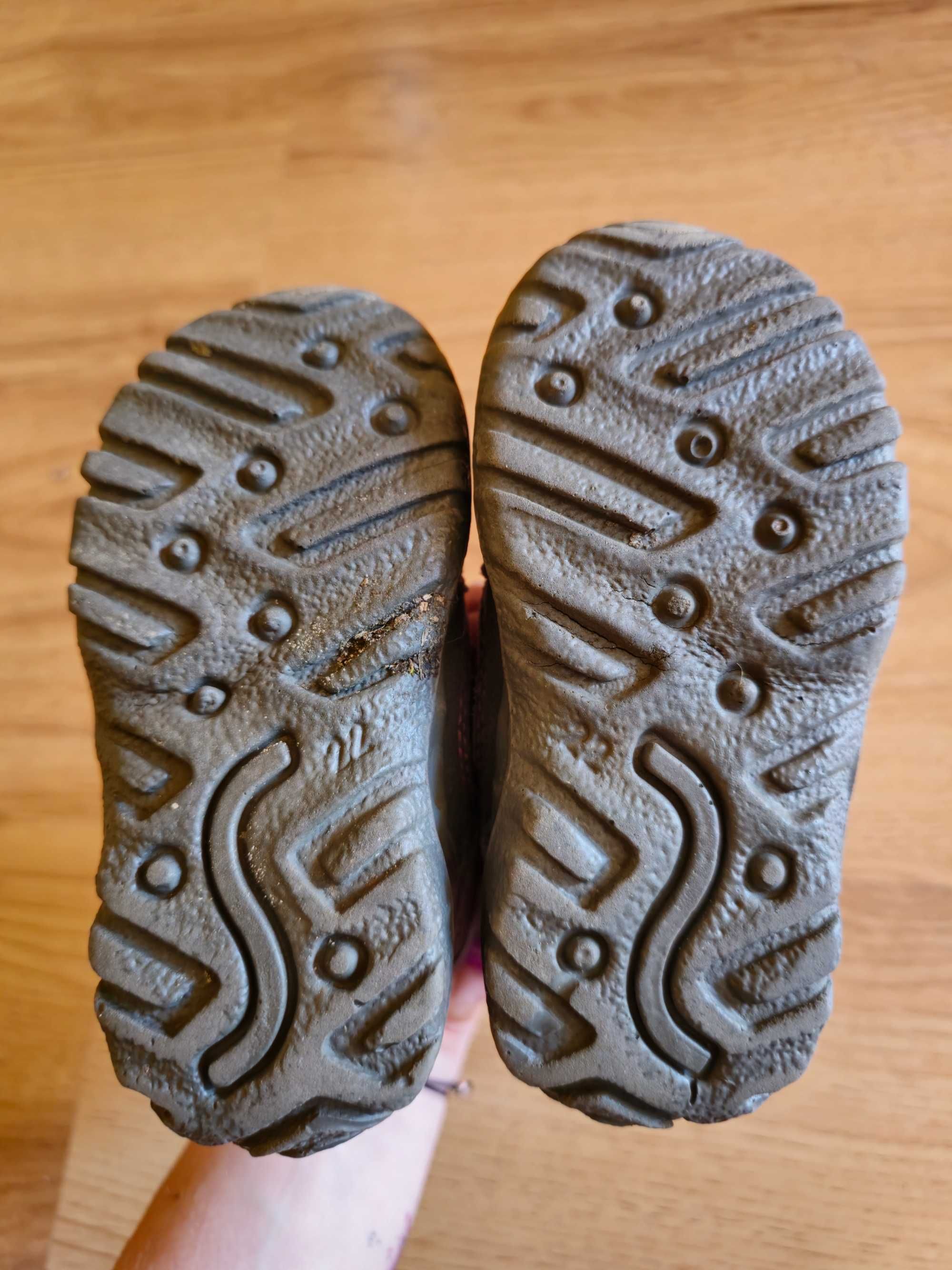 Buty lekko ocieplane gore tex r. 22