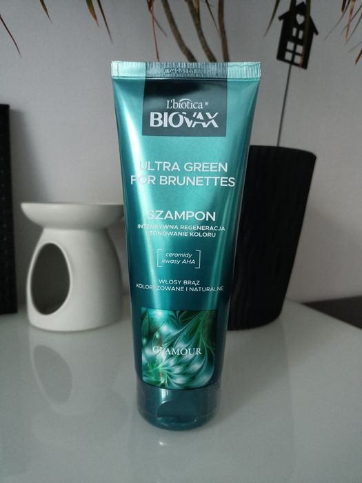 Szampon tonujący dla brunetek, brązowych L'biotica Biovax