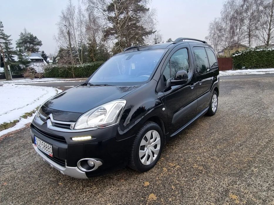 Citroën Berlingo Larytas wersja 7 osobowa 2x boczne drzwi XTR mega wersja kolor