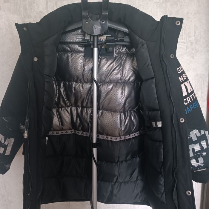 Куртка зимова,ідеальний стан