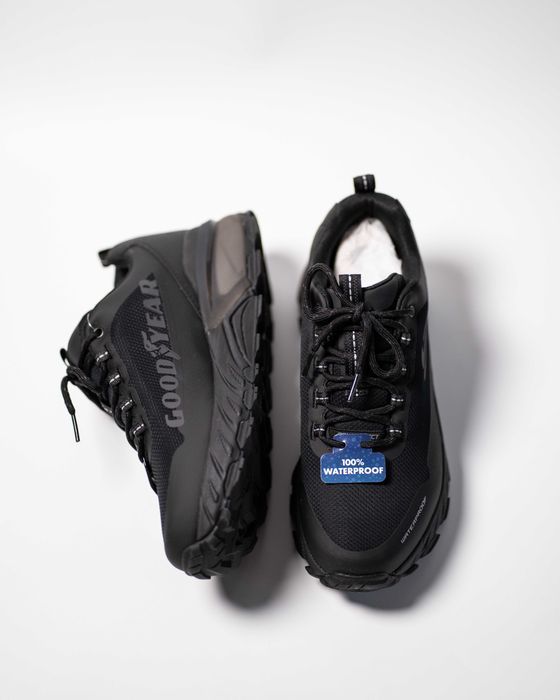 Мужские кроссовки Skechers Max Protect Fast Track Waterproof (2 цвета)