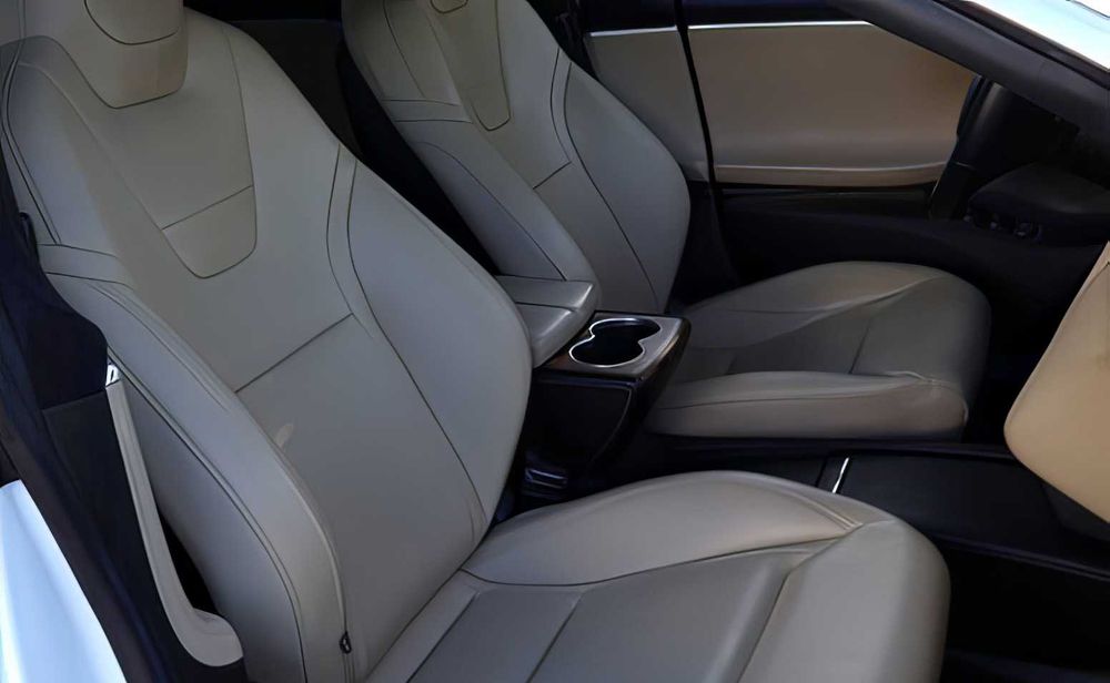 Tesla Model S      2016
