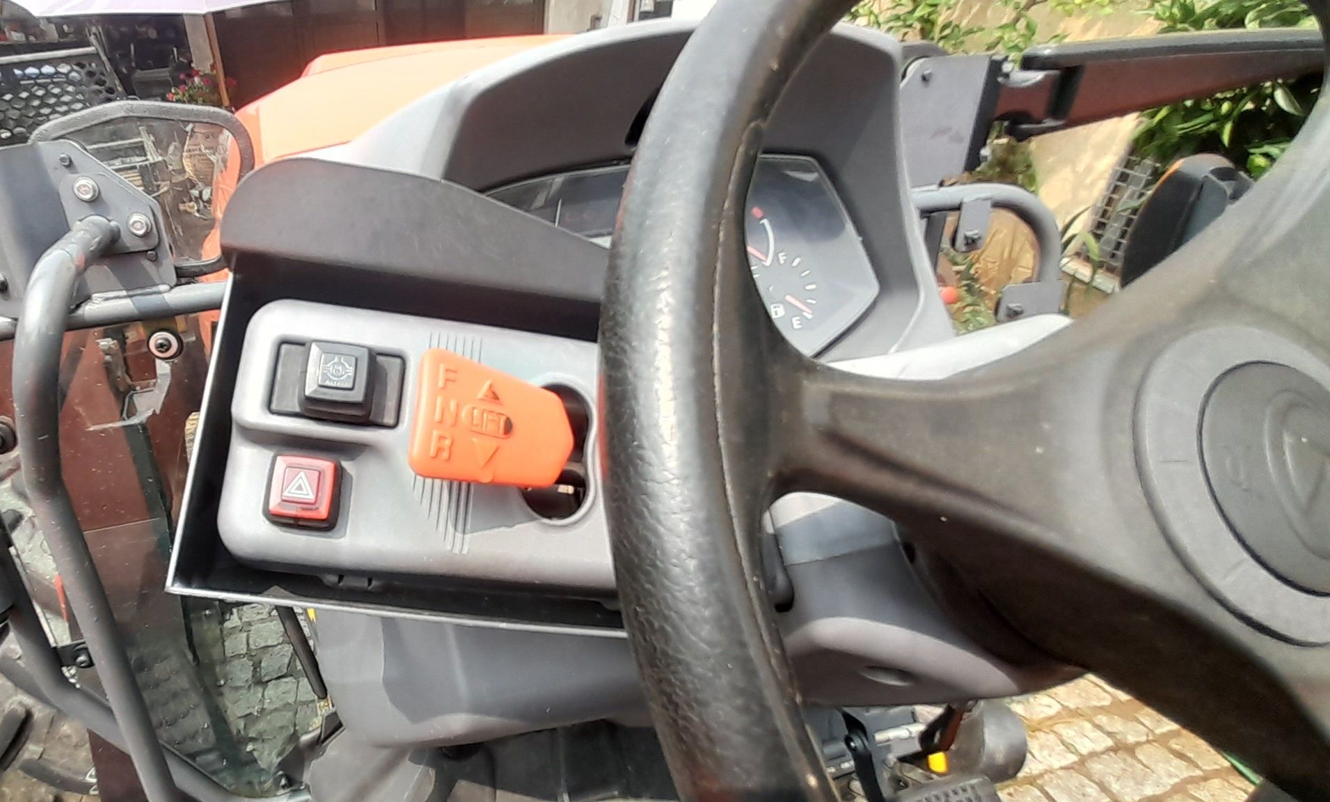 Trator Kubota 5111