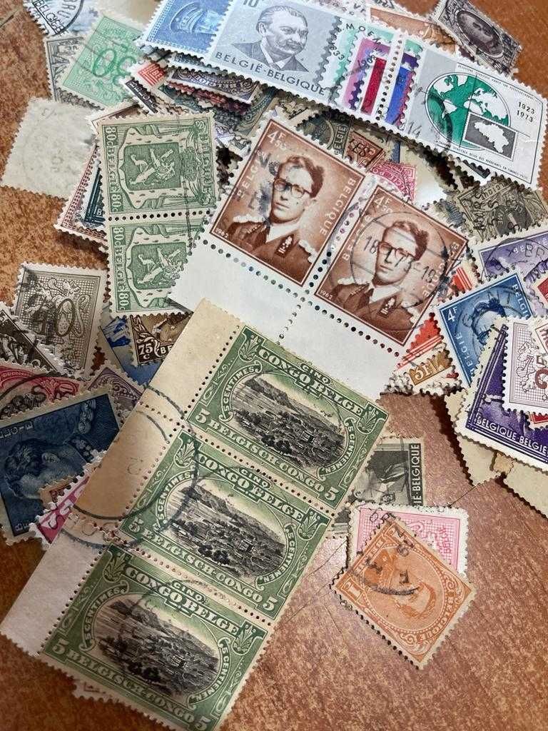 Vários lotes de 100 selos antigos da Bélgica