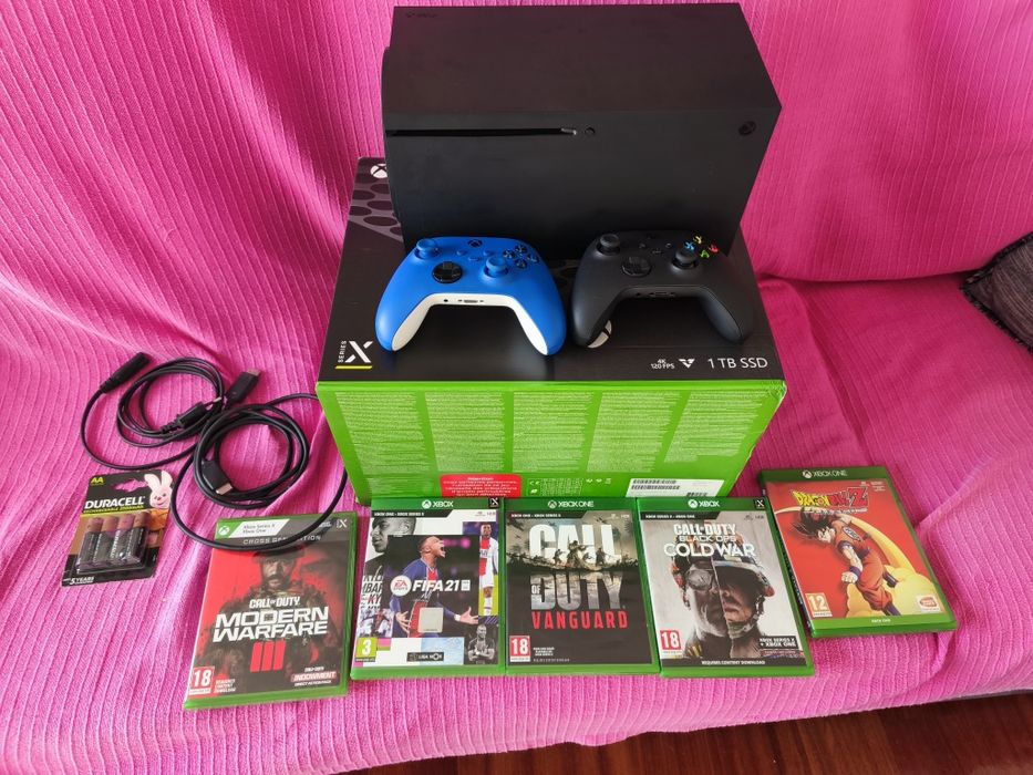 Xbox series x usada em bom estado