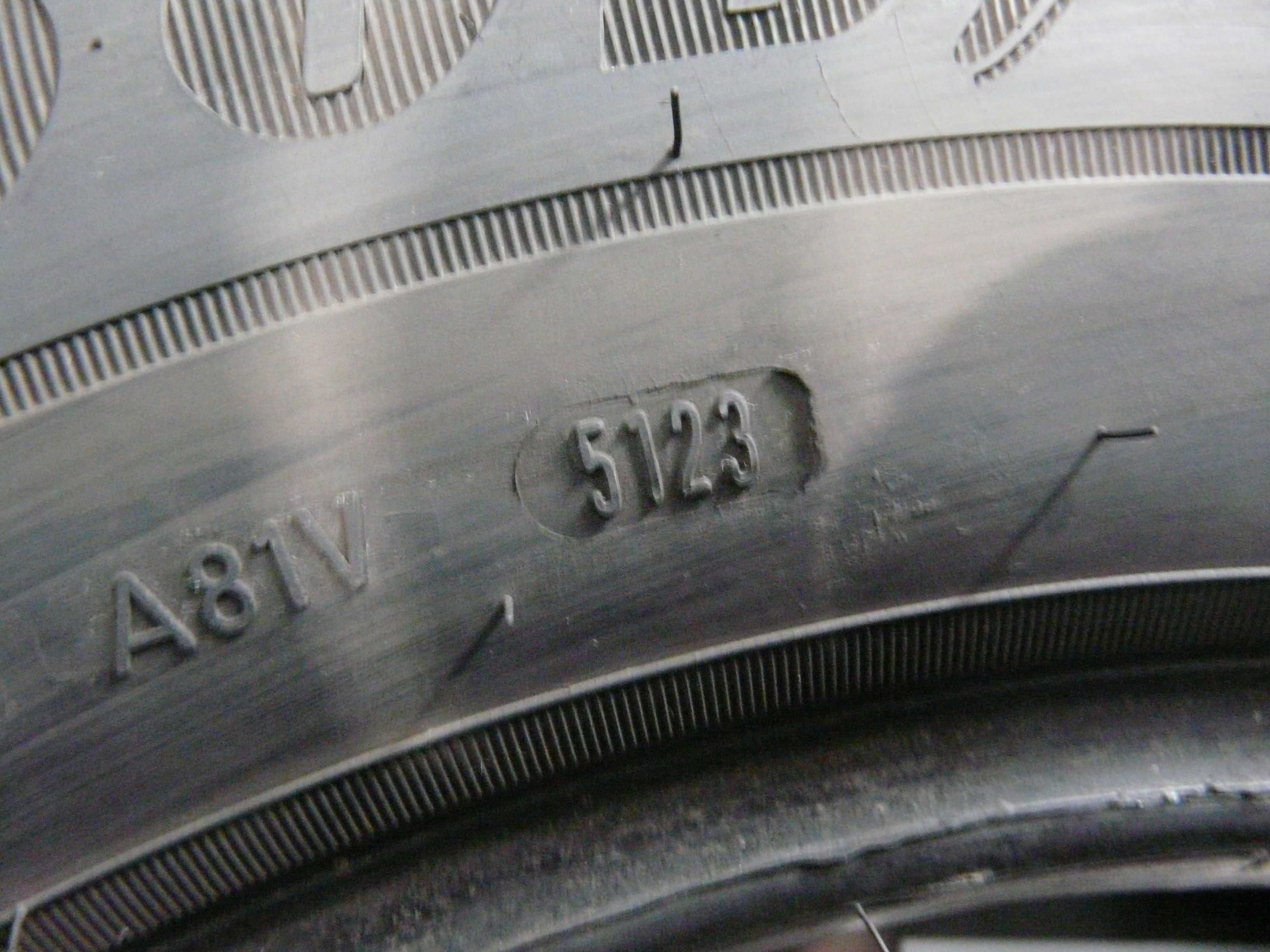 Opony letnie 205/75R16C Goodyear BUS #E102