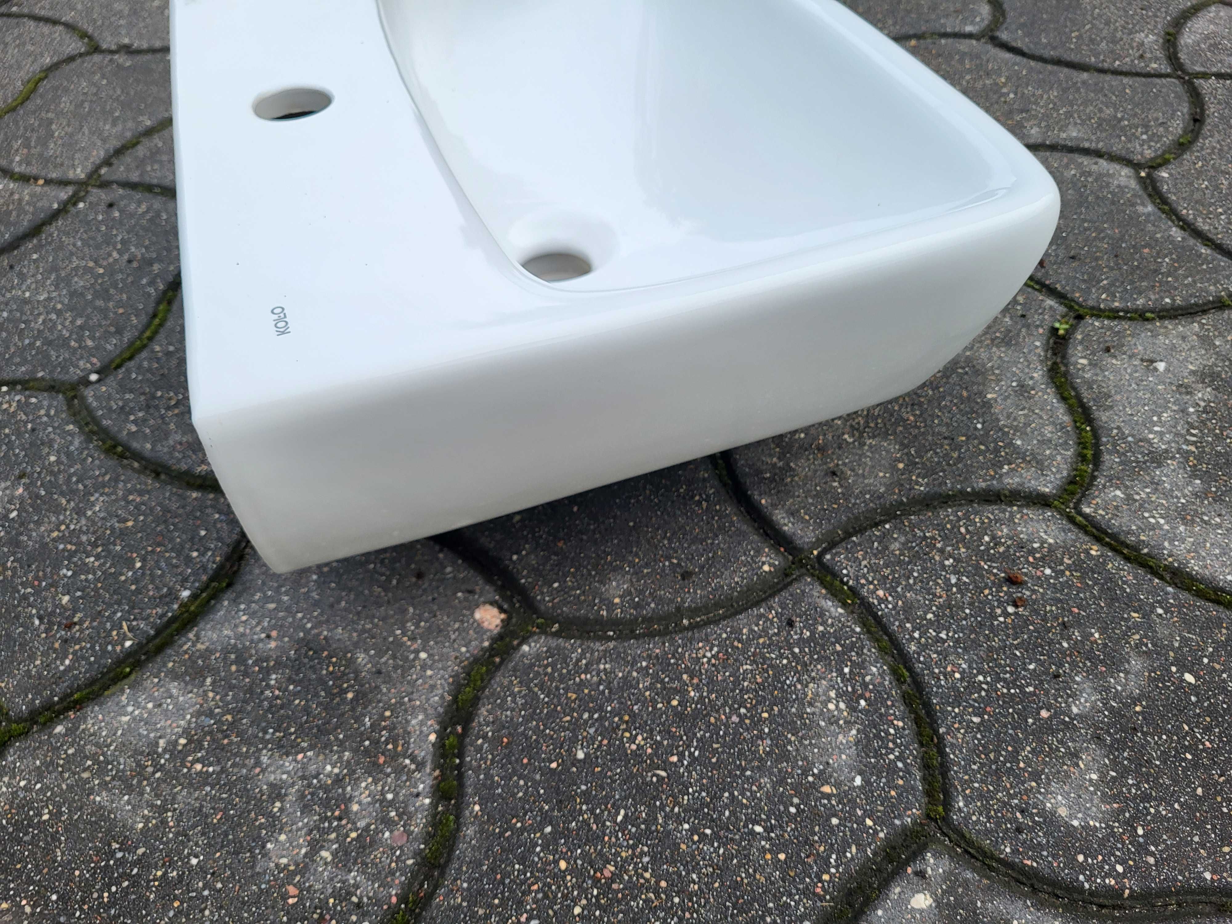 Umywalka łazienkowa Koło 45x35 z otworem na kran nowa