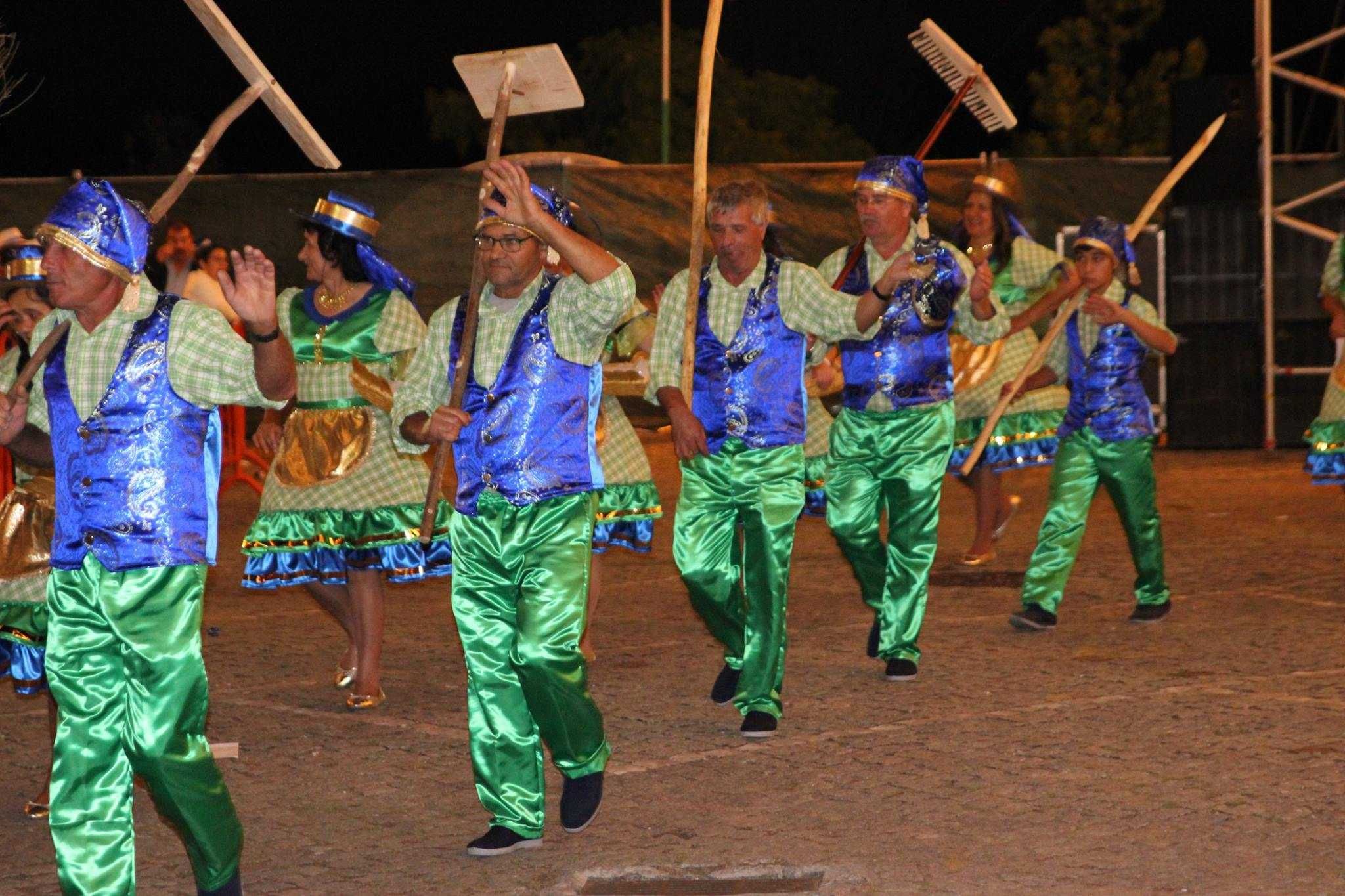 Roupa homem/mulher para Marchas