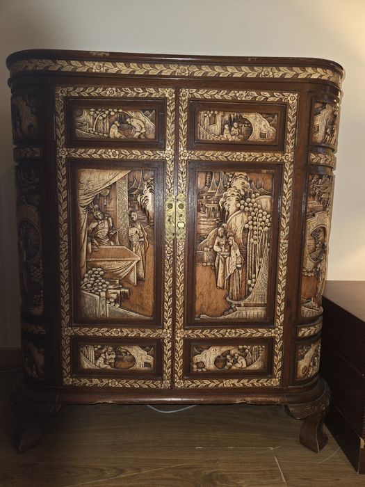 Movel garrafeira chines