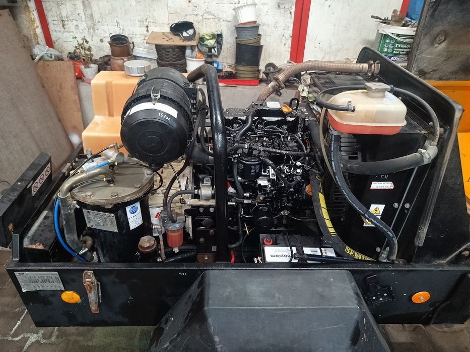 Kompresor sprężarka śrubowy Doosan  731