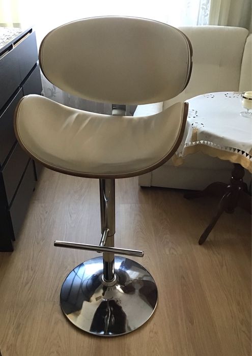 Stołek barowy, hoker