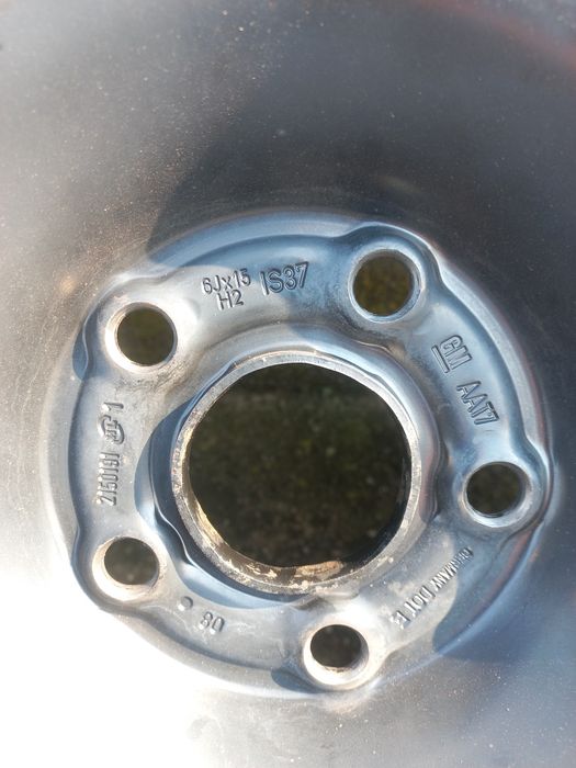 Koła zimowe felgi opel astra 195/55R15 6Jx15 ET37 5x105