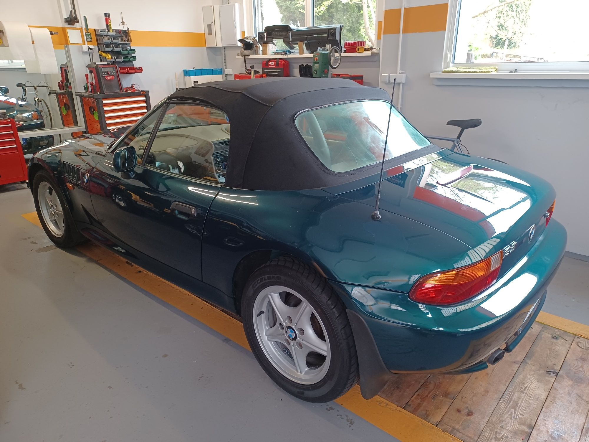 BMW Z3 1.9 is Roadster 1997rok