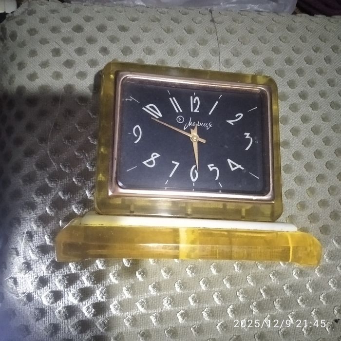 Часы советские танковые на 7 дней