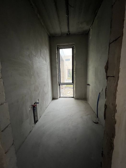 220000 продам дом с выходом на Днепр вишеньки. Рядом осокорки золоче