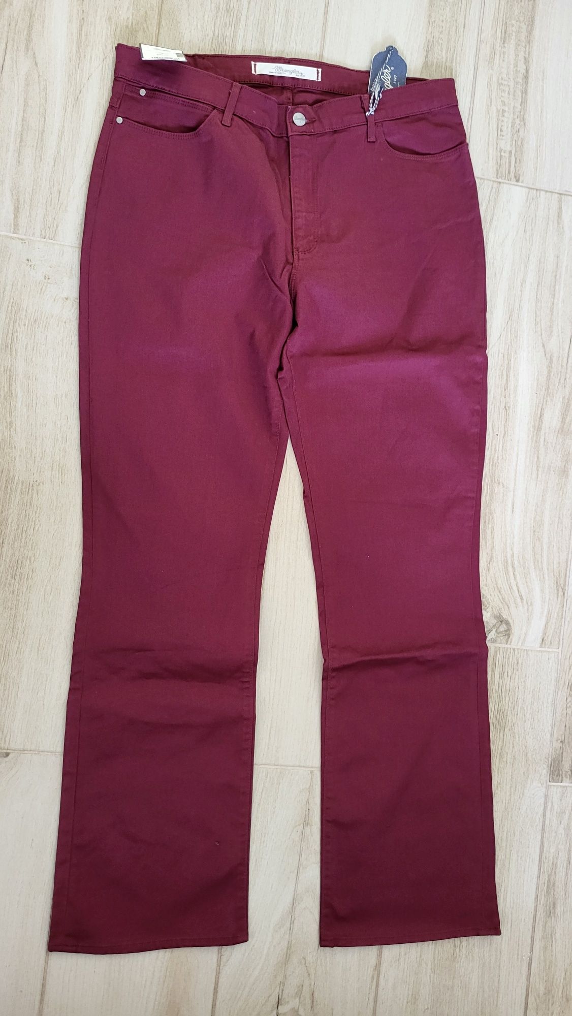 Nowe spodnie Wrangler Tina W34L32 damskie burgund / wiśnia