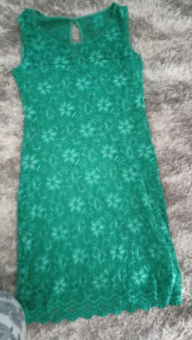 Sukienka M zielona koronkowa
