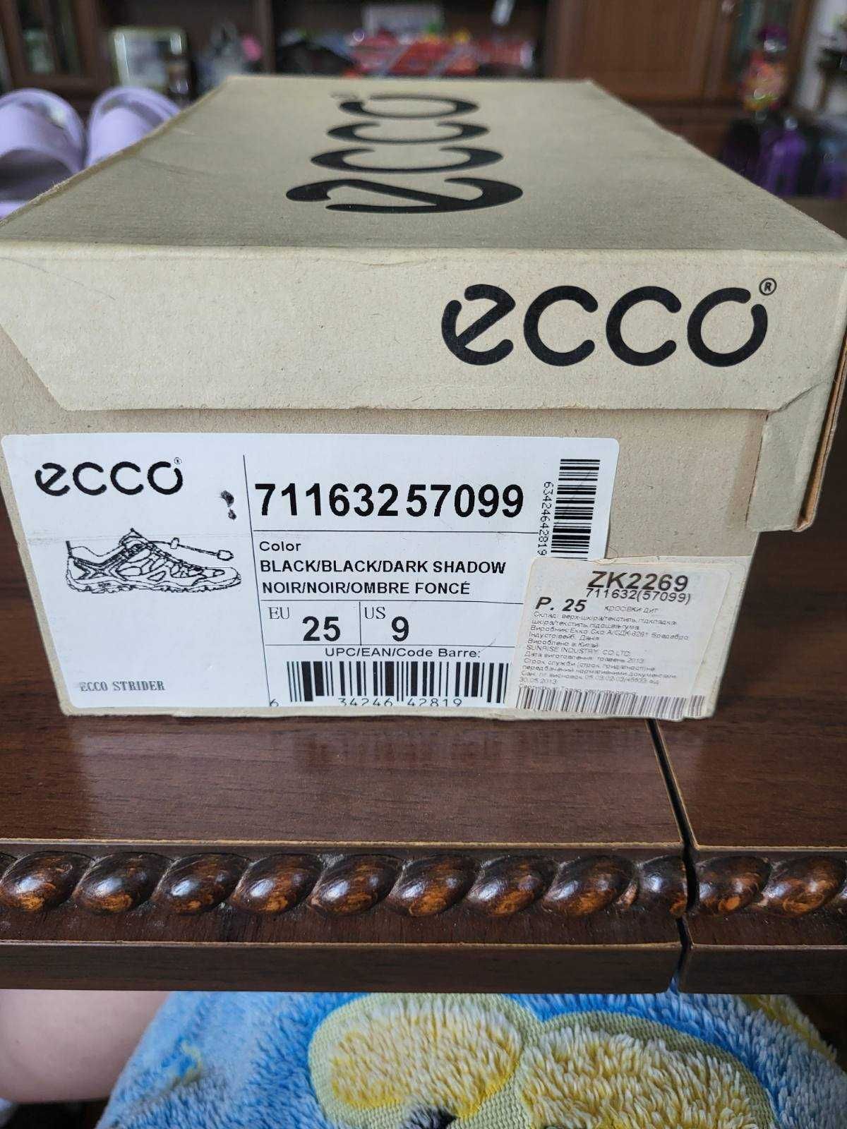 літні кросівки ECCO, 25 розмір