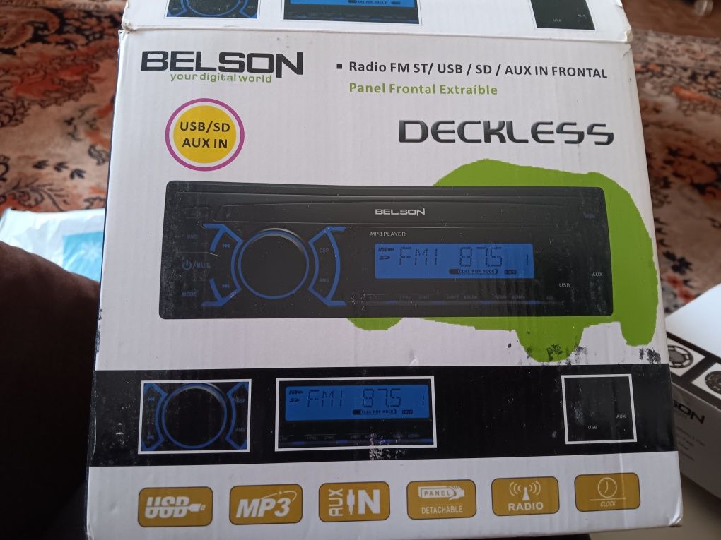 Auto radio Belson Deckless