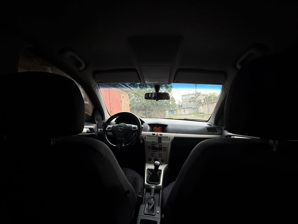 Продам Opel astra H