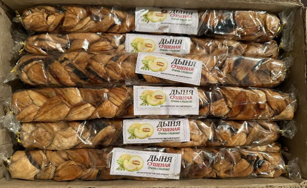 Інжир в'ялений,сушений.Диня косічкаПерсік.Банан.Диня сушена