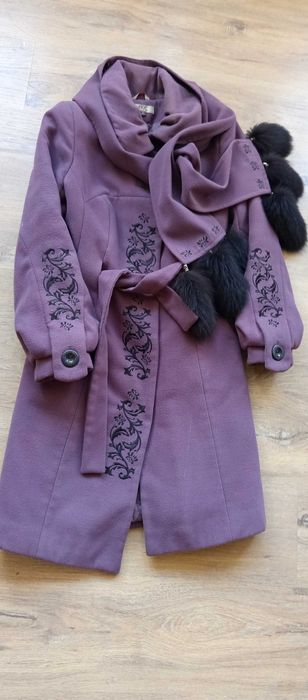 Тепле пальто з натуральним песцем 42-46