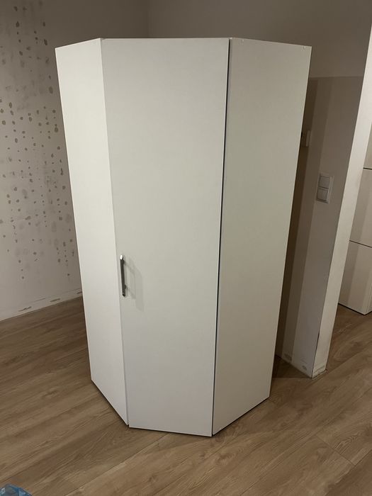 Zestaw mebli do sypialni lub garderoby