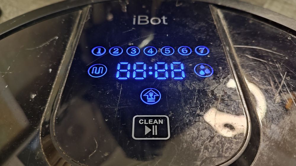 Робот пылесос i-bot