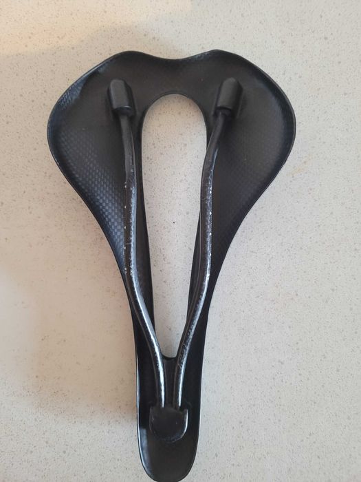 Siodełko szosowe SLR carbon 145 mm
